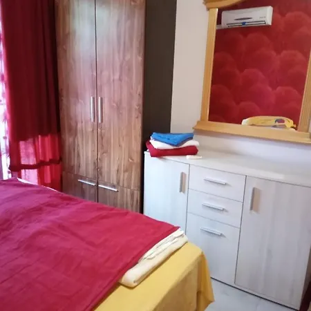 Vicente * Golden Sands